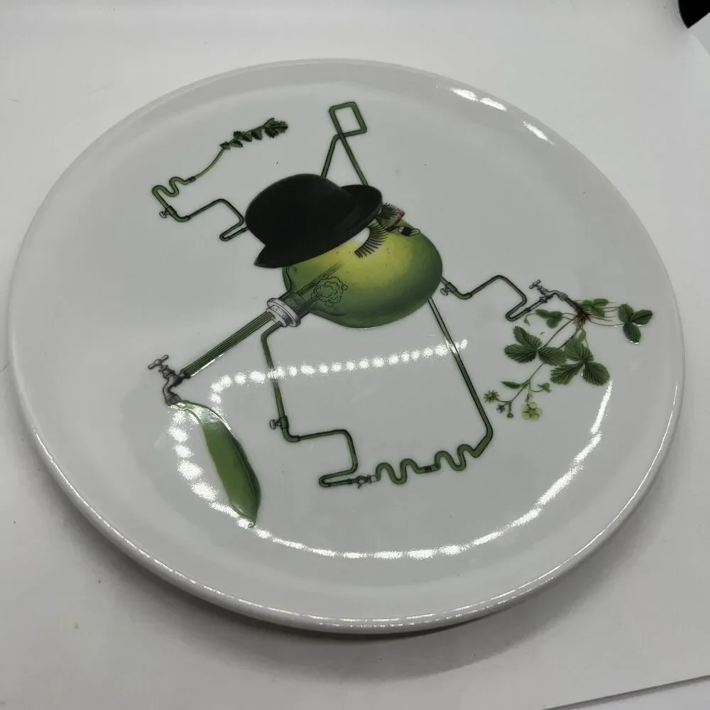 4 IKEA Stunsig MALCOM STUART Limited Ed 2017 Salad Dessert Bread Plates PEA 8.25